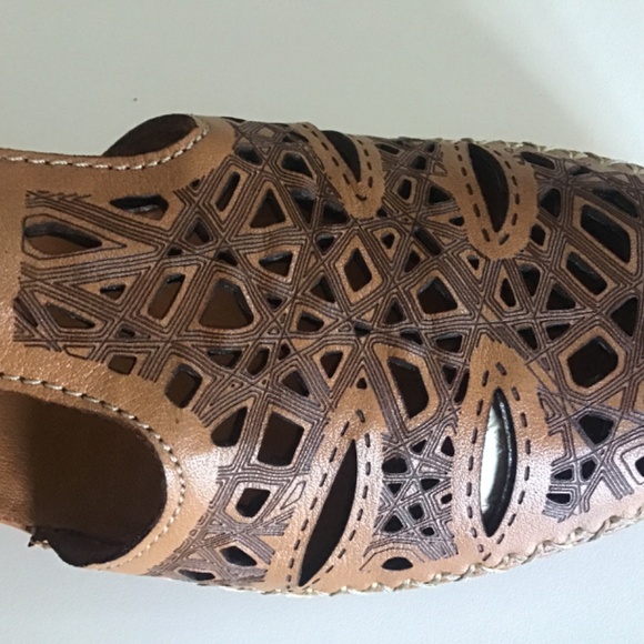 Brand new sandals - Picture 13 of 13